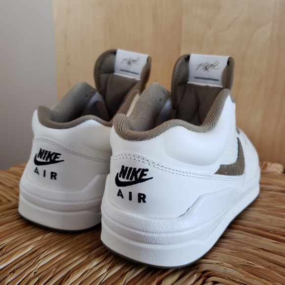 Nike Air Jordan's Stadium Sneakers Size 7.5 NEW! - Picture 6 of 16